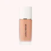 Real Flawless Weightless Perfecting Foundation 3N1 Camel