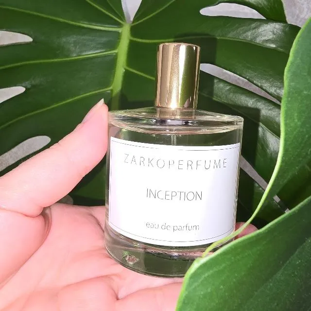 Min absoluta favoritprodukt för sommaren är parfym, och just