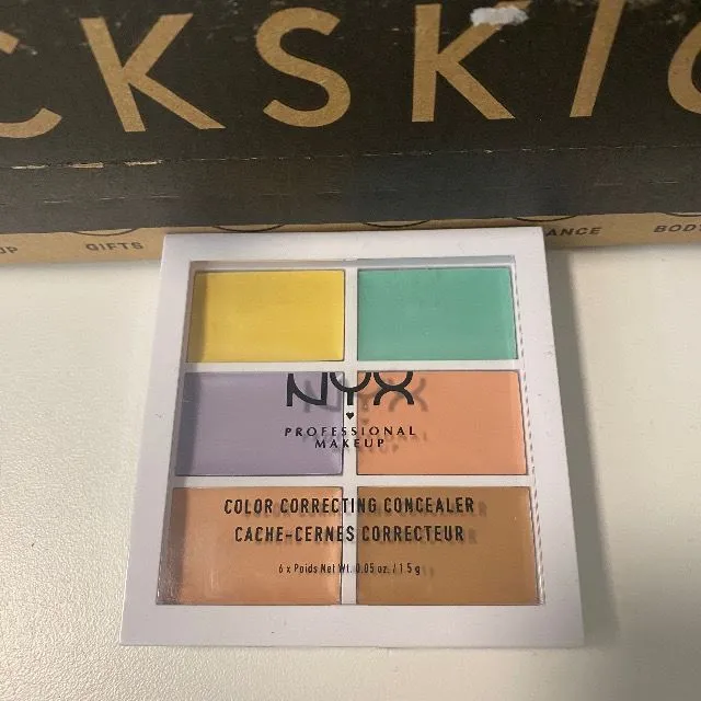 My latest purchase at KICKS, color corrector from Nyx