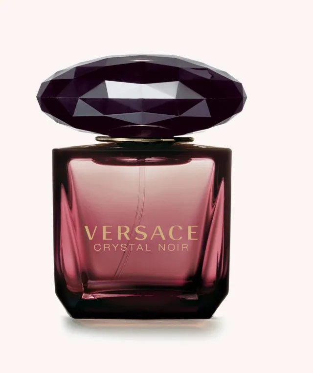 Versace Crystal Noir är en kryddig kardemumma, mörk peppar