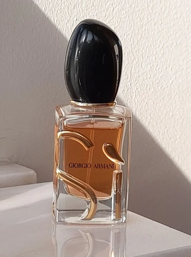 Ny parfym, Armani  Sì Intense EdP, som jag spanat på (läs: