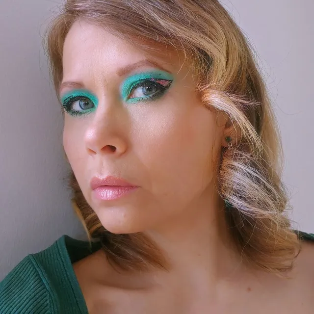 Grön grafisk makeup