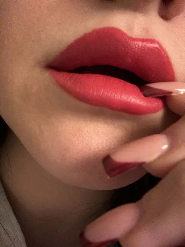 Sensai lipstick