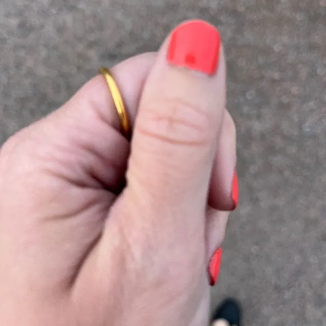 ny vecka ny färg på naglarna  lyckades inte tagga rätt färg,