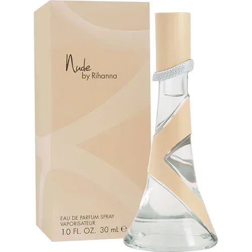 Min favorit parfym är Rihannas Nude parfym, tyvärr har den